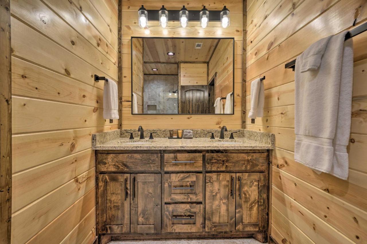 Broken Bow Cabin Deck With Hot Tub And Pool Table! Екстер'єр фото